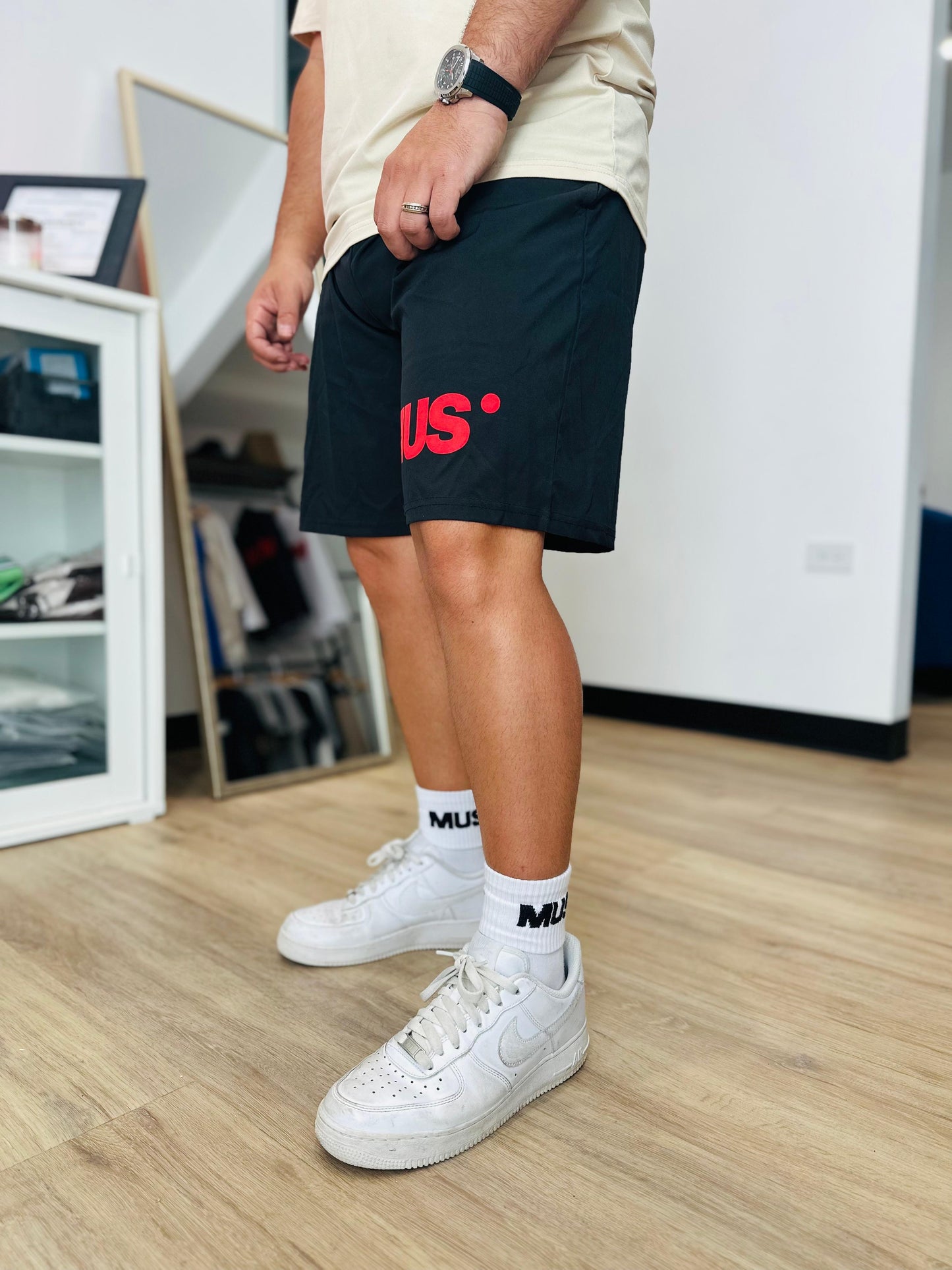 MUS - SHORTS